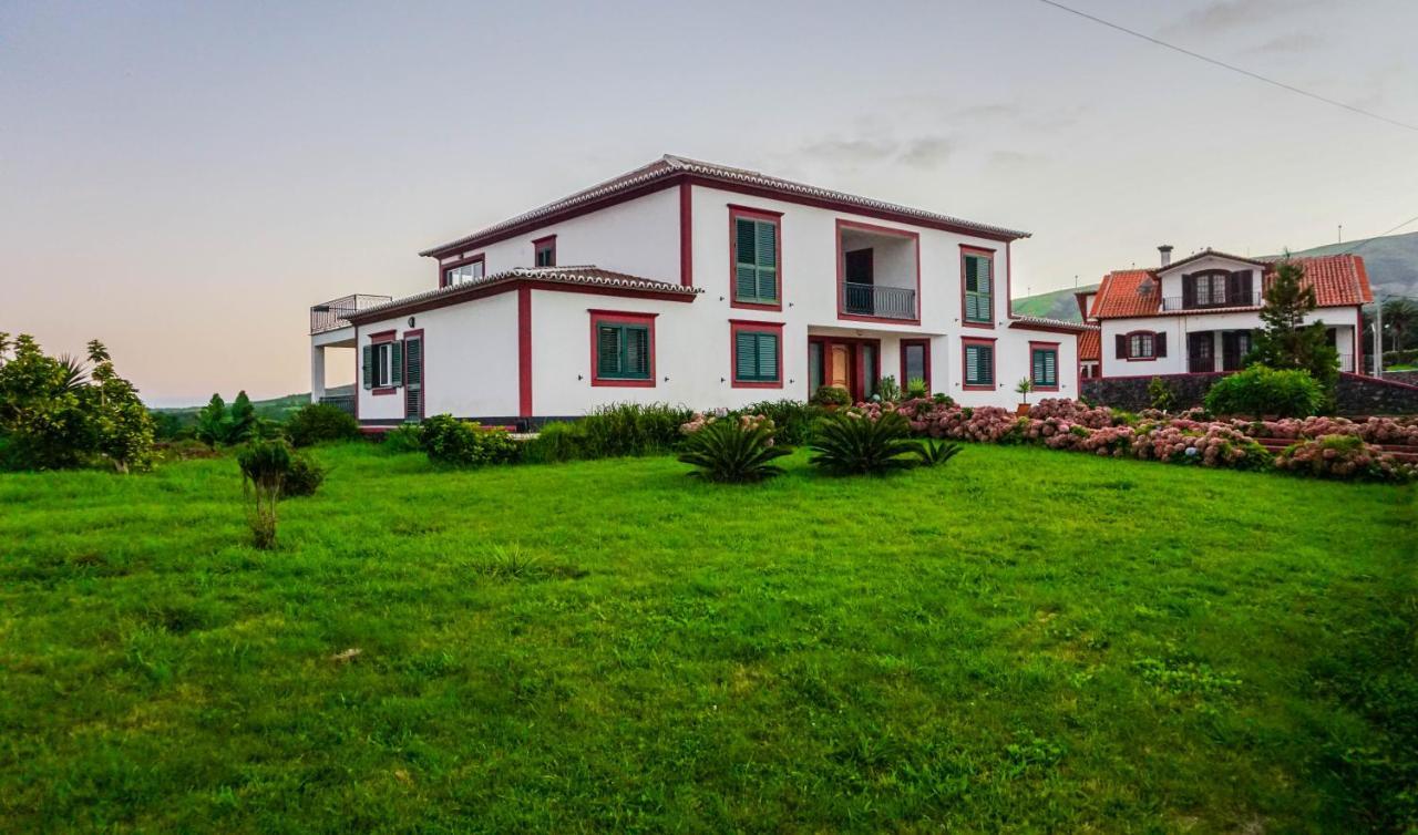 Moradia Da Graca Guesthouse Praia da Vitoria Bagian luar foto